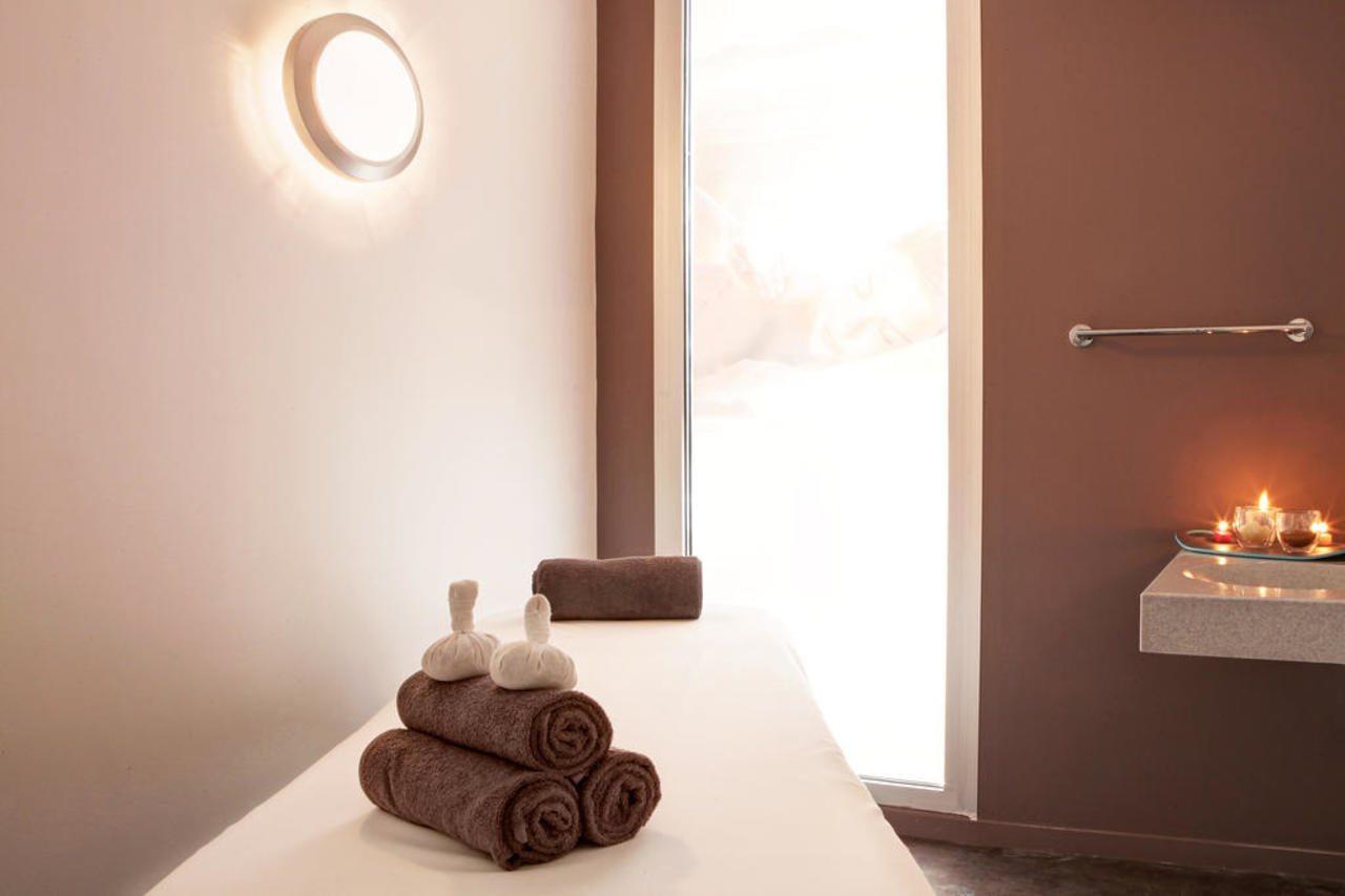 Hotel De La Baie - Thalassotherapie Previthal Donville-les-Bains Buitenkant foto