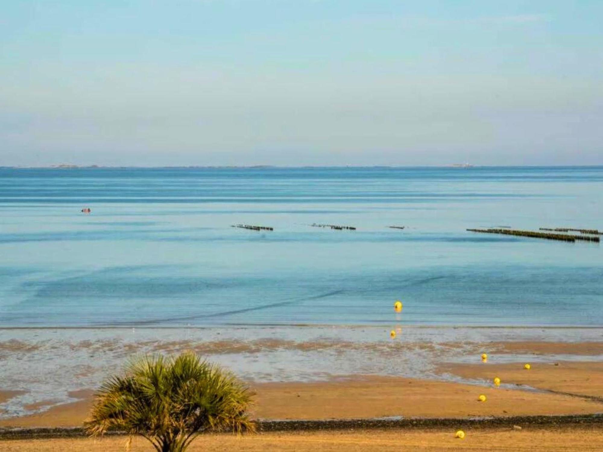 Hotel De La Baie - Thalassotherapie Previthal Donville-les-Bains Buitenkant foto