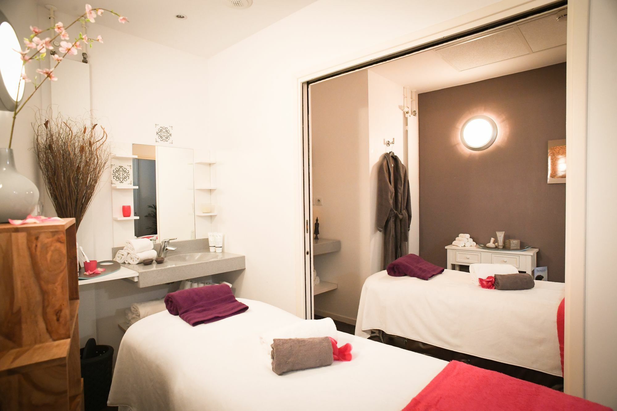 Hotel De La Baie - Thalassotherapie Previthal Donville-les-Bains Buitenkant foto
